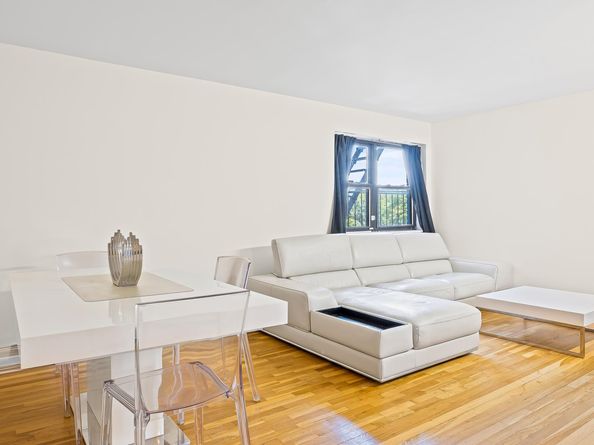 147-10 84th Road 4G, Queens NY 11435
