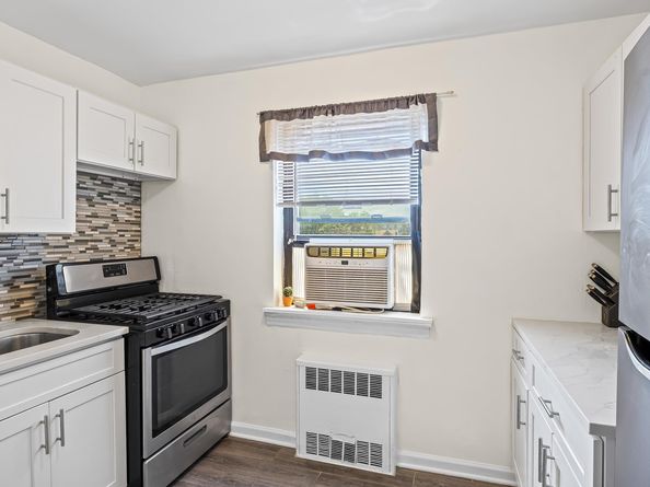 147-10 84th Road 4G, Queens NY 11435