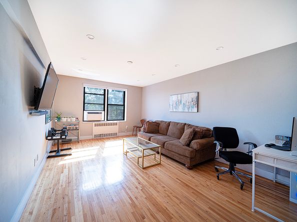 1119 Ocean Parkway 4M, Brooklyn NY 11230
