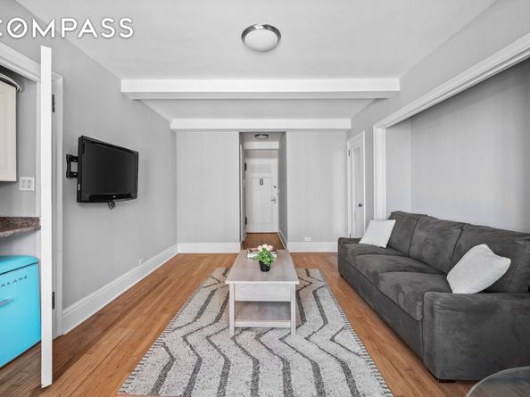 25 Tudor City Place 303, New York NY 10017