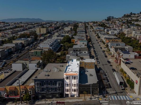 812 Taraval Street, San Francisco CA 94116