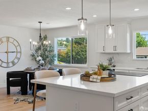2 Beaumont Court, Lafayette CA 94549