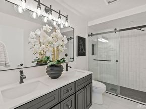 2 Beaumont Court, Lafayette CA 94549