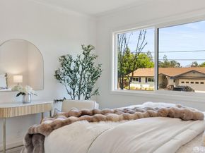 2 Beaumont Court, Lafayette CA 94549