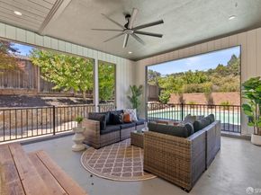 2 Beaumont Court, Lafayette CA 94549