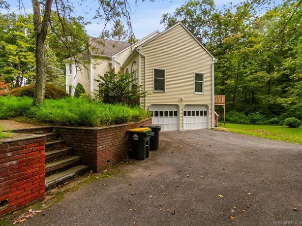 5 Hidden Brook Drive, Brookfield CT 06804