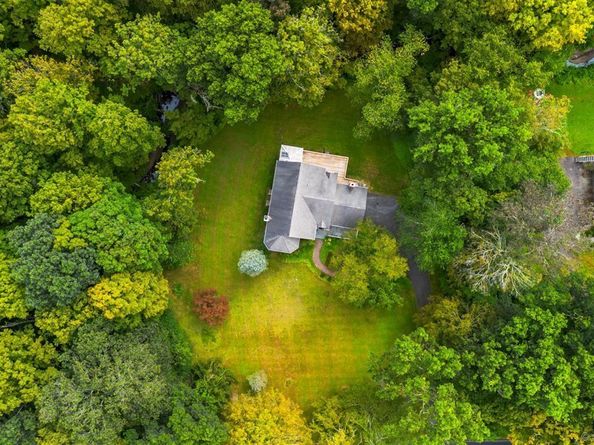 5 Hidden Brook Drive, Brookfield CT 06804