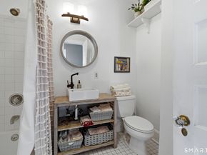 313 Old Post Road, Fairfield CT 06824