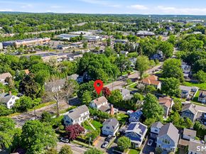 313 Old Post Road, Fairfield CT 06824