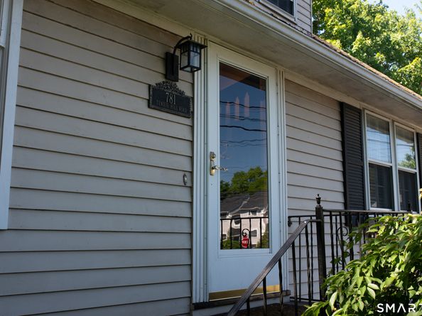 781 Tunxis Hill Road, Fairfield CT 06824