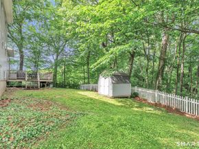 21 Overlook Place, Trumbull CT 06611