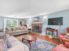 21 Overlook Place, Trumbull CT 06611