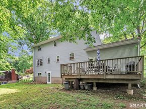 21 Overlook Place, Trumbull CT 06611
