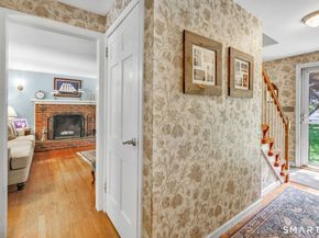21 Overlook Place, Trumbull CT 06611