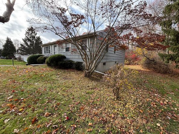 24 Clayton Road, Danbury CT 06811