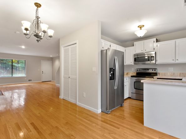 1 Horizon Drive APT 2, Norwalk CT 06854