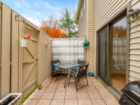 1 Horizon Drive APT 2, Norwalk CT 06854