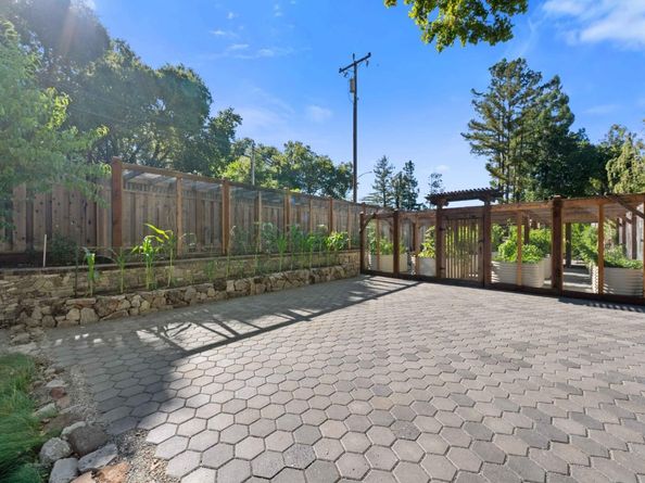 15985 Shannon Road, Los Gatos CA 95032