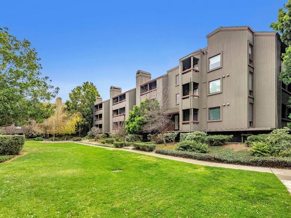 820 Sea Spray Lane 206, Foster City CA 94404