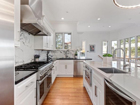 2496 Butternut Drive, Hillsborough CA 94010