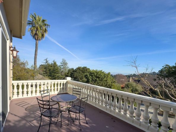 2496 Butternut Drive, Hillsborough CA 94010