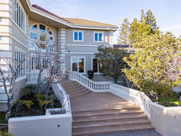 2496 Butternut Drive, Hillsborough CA 94010