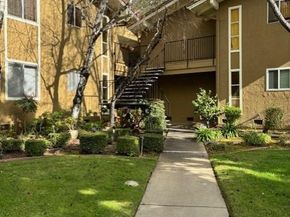 420 Alberto Way 5, Los Gatos CA 95032