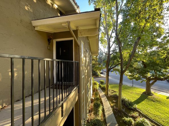 420 Alberto Way 5, Los Gatos CA 95032