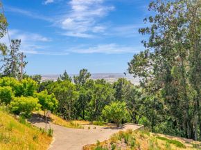 411 Hecker Pass Road, Watsonville CA 95076