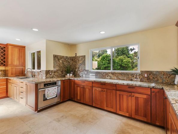 411 Hecker Pass Road, Watsonville CA 95076