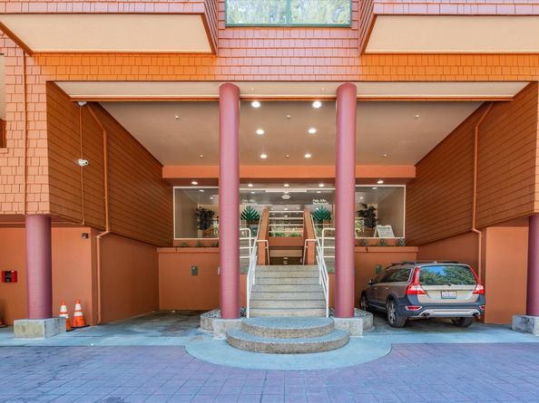 4250 El Camino Real B120, Palo Alto CA 94306