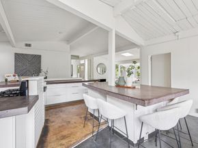 1046 Metro Circle, Palo Alto CA 94303