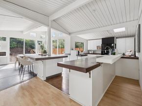 1046 Metro Circle, Palo Alto CA 94303