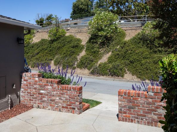 1029 Lupin (Lower) Way, San Carlos CA 94070