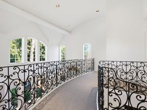 853 Riverside Drive, San Jose CA 95125