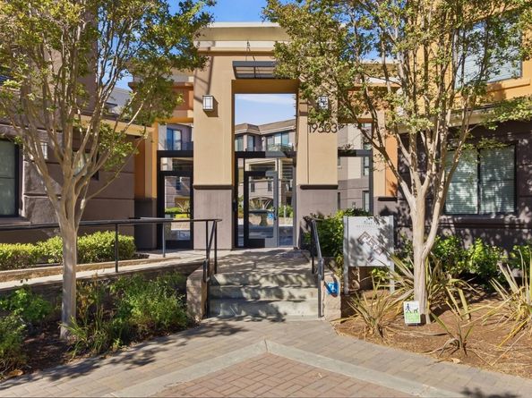 19503 Stevens Creek Boulevard 320, Cupertino CA 95014