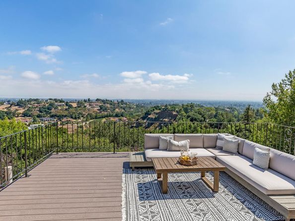10955 Stonebrook Drive, Los Altos Hills CA 94024