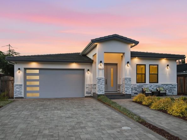 18823 Casa Blanca Lane, Saratoga CA 95070