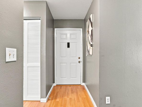 24 Emery Bay Drive, Emeryville CA 94608