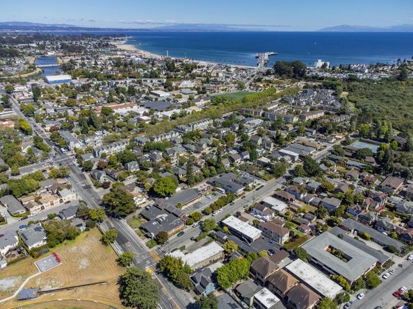 807 Laurel Street, Santa Cruz CA 95060