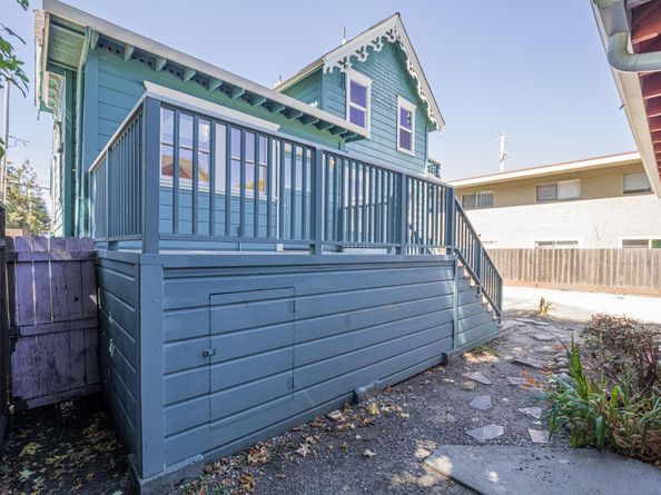 807 Laurel Street, Santa Cruz CA 95060