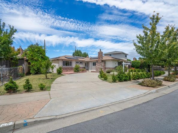 857 Peach Avenue, Sunnyvale CA 94087
