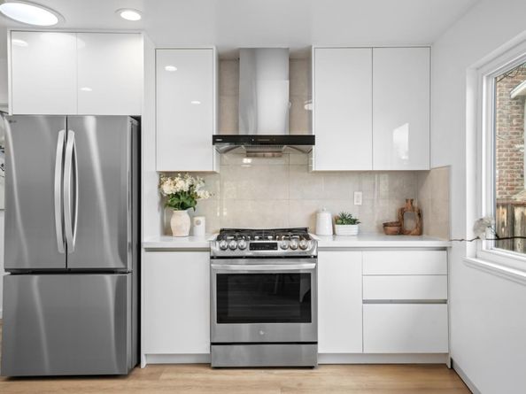 857 Peach Avenue, Sunnyvale CA 94087
