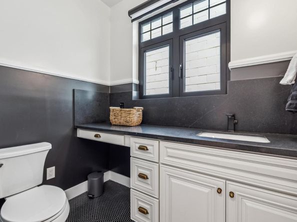 546 Oxford Avenue, Palo Alto CA 94306