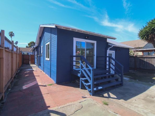 7114 Halliday, Oakland CA 94605