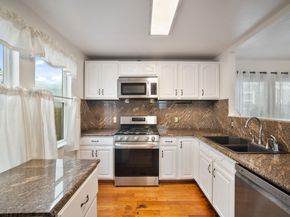 10510 East Court, Oakland CA 94603