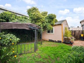 10510 East Court, Oakland CA 94603