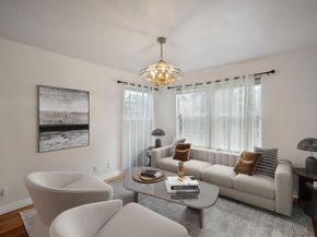 10510 East Court, Oakland CA 94603