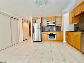 355 1st Street S208, San Francisco CA 94105