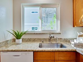 447 Oak Avenue, Redwood City CA 94061